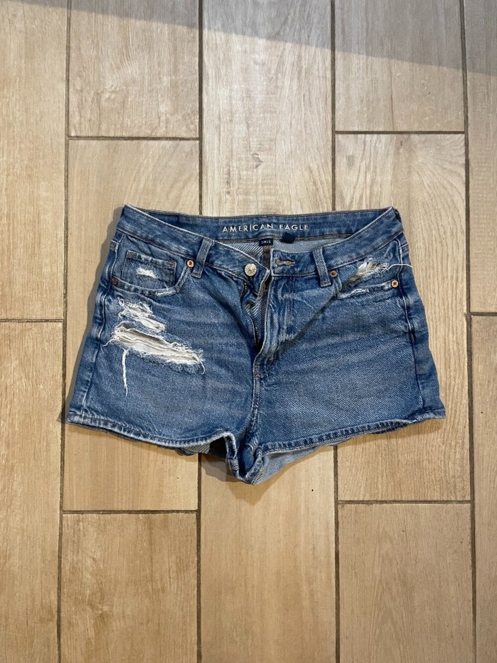 American Eagle Outfitters Women's Blue Distressed Denim Shorts